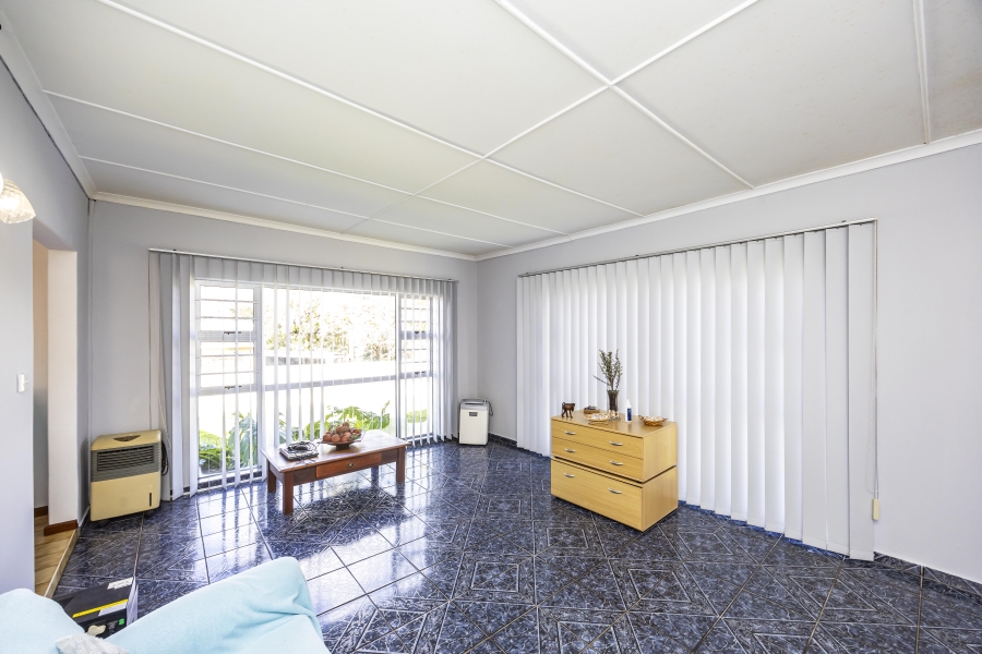 3 Bedroom Property for Sale in Amalinda North Eastern Cape